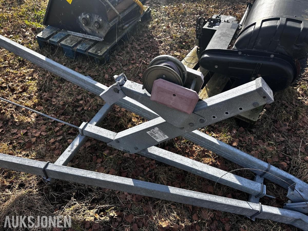 Tandemakslet  båthenger med vinsj